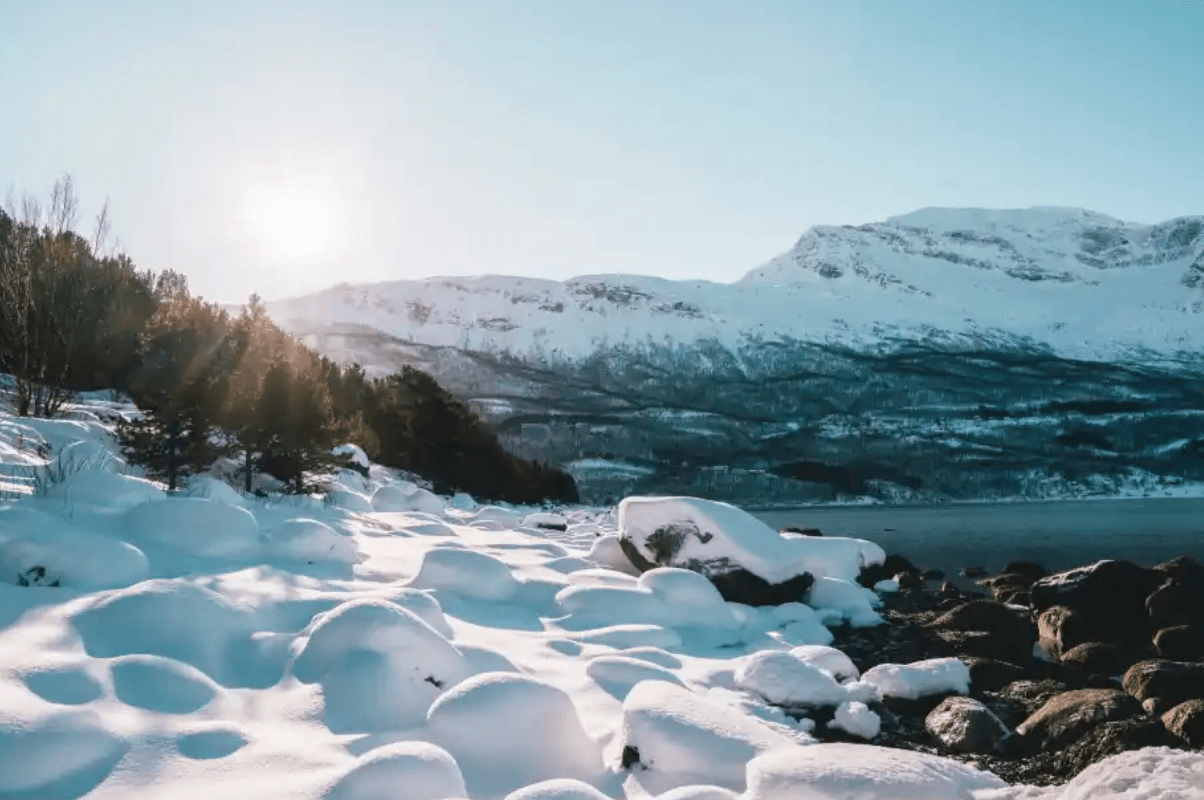 6 Ways Cold Exposure Makes You Younger, Happier and Healthier!