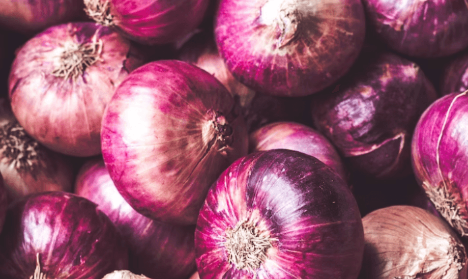 Health Coach Tip - What is Quercetin?
