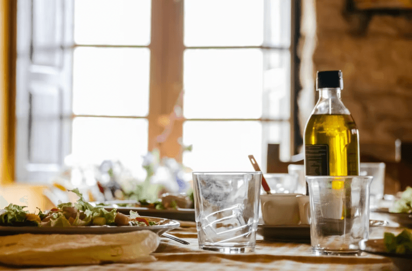 4 Excellent Oils to Embrace – and 7 to Kick to the Curb