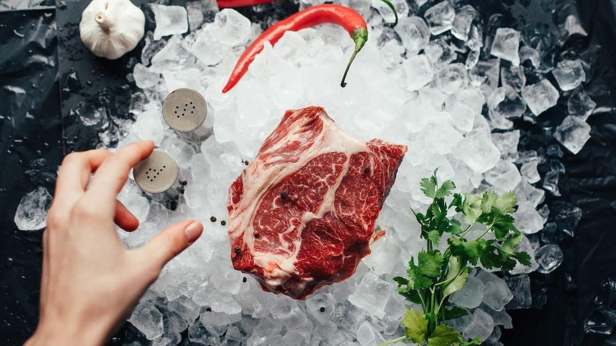 5 Reasons To Avoid Factory Farmed Meats