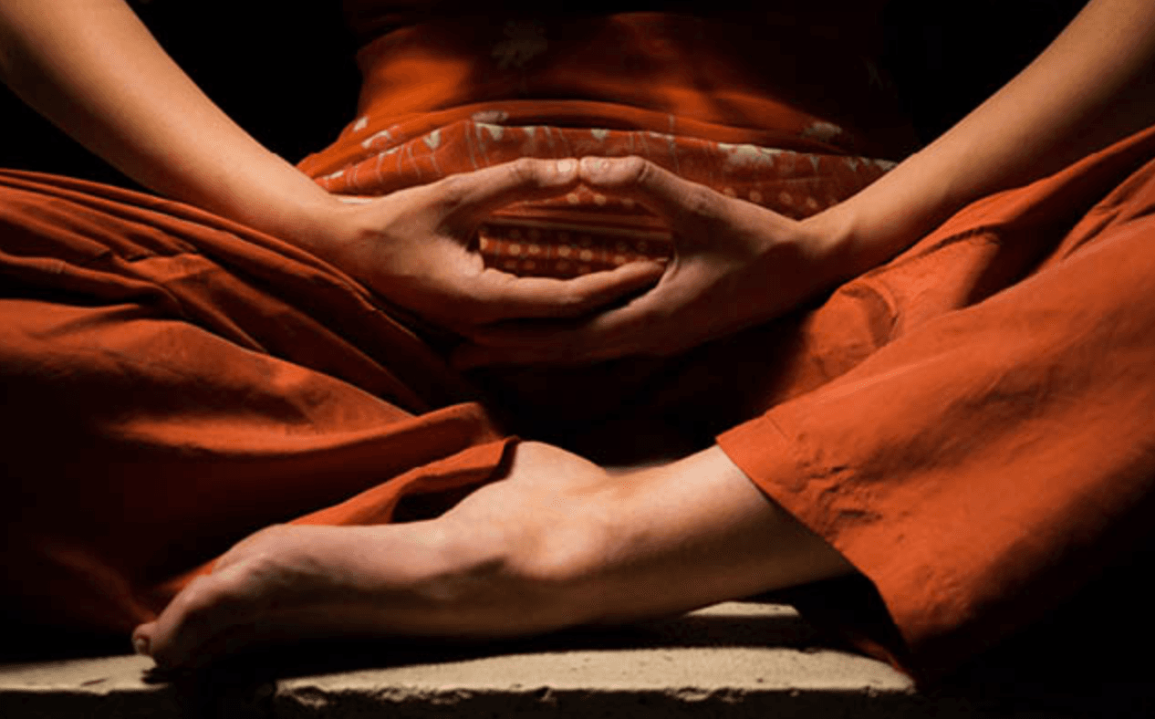 8 Yoga Poses to Help You Unwind Before Bedtime