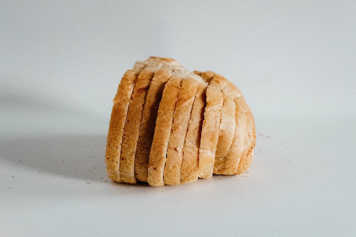 9 Ways to Curb Carb Cravings Despite COVID-19